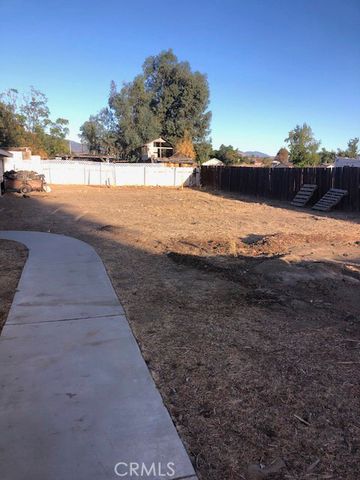 296 PALM AVE, Hemet, CA 92543
