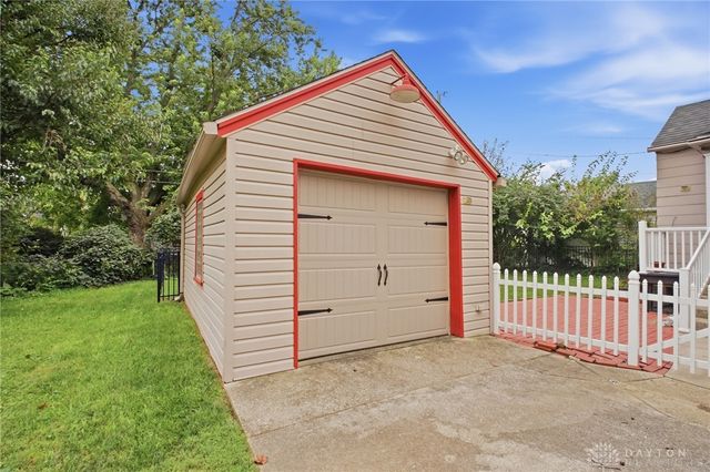 1034 Croyden Drive, Dayton, OH 45420