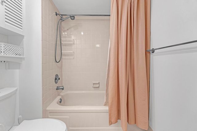 14575 Bonaire Blvd 202, Delray Beach, FL 33446