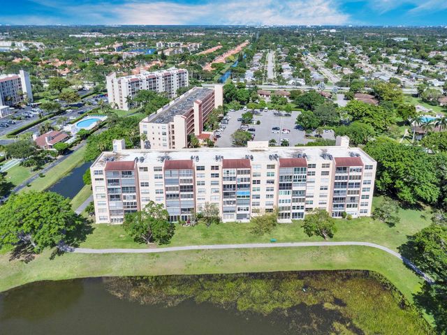 14575 Bonaire Blvd 202, Delray Beach, FL 33446