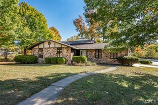 154 Shelburne Drive, St Charles, MO 63301