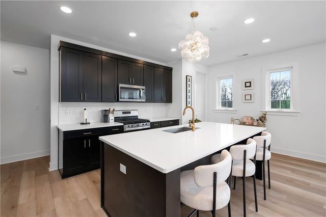 800 Gillian Ln, Cranberry Twp, PA 16066