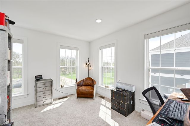 800 Gillian Ln, Cranberry Twp, PA 16066