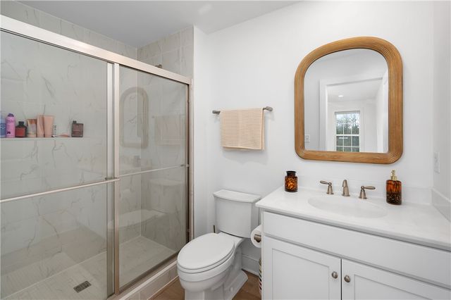 800 Gillian Ln, Cranberry Twp, PA 16066