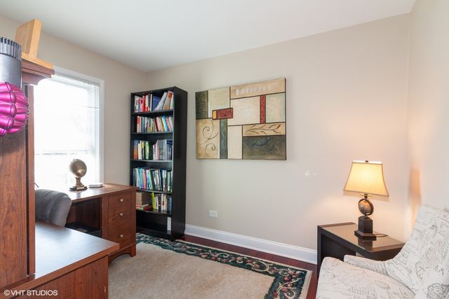 17W764 Lowell Lane, Villa Park, IL 60181