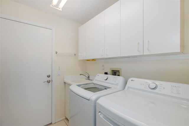 9519 SCENIC PINE COURT, New Port Richey, FL 34655