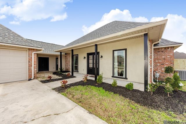 13366 Autumn Run Dr, Walker, LA 70785