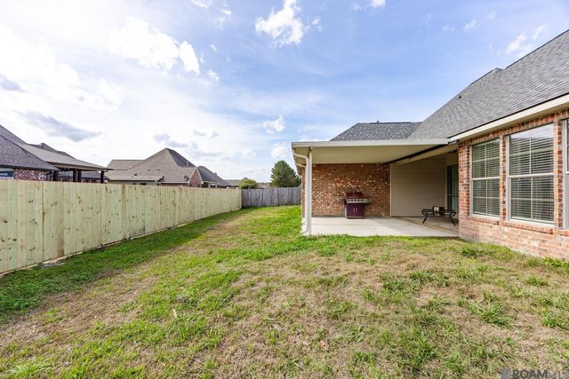 13366 Autumn Run Dr, Walker, LA 70785