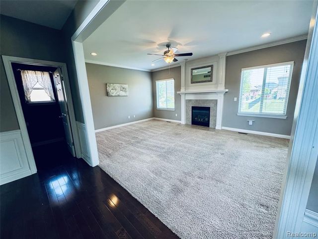 50216 Ashperton Drive, Macomb, MI 48044