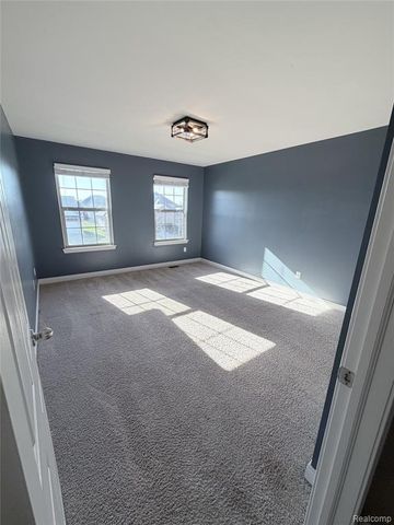 50216 Ashperton Drive, Macomb, MI 48044