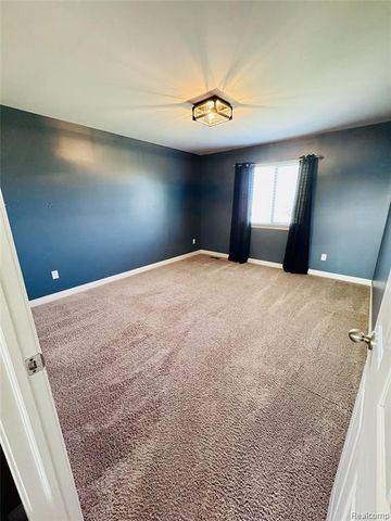 50216 Ashperton Drive, Macomb, MI 48044
