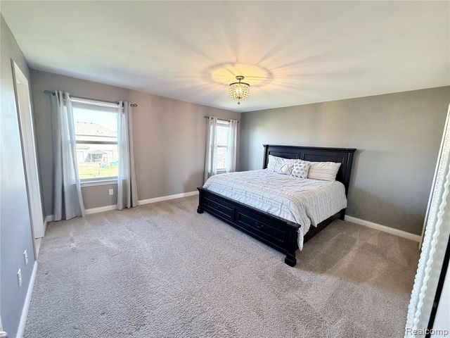 50216 Ashperton Drive, Macomb, MI 48044