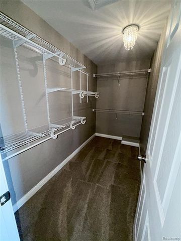 50216 Ashperton Drive, Macomb, MI 48044