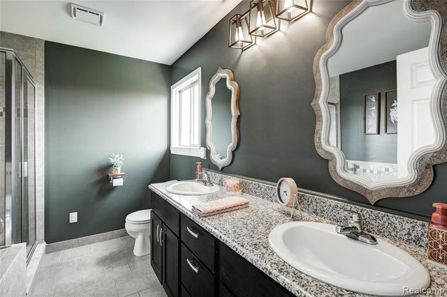 50216 Ashperton Drive, Macomb, MI 48044