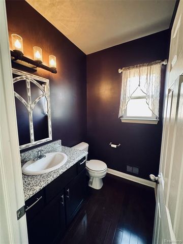 50216 Ashperton Drive, Macomb, MI 48044
