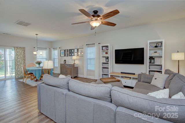 14307 Holly Springs Drive, Huntersville, NC 28078