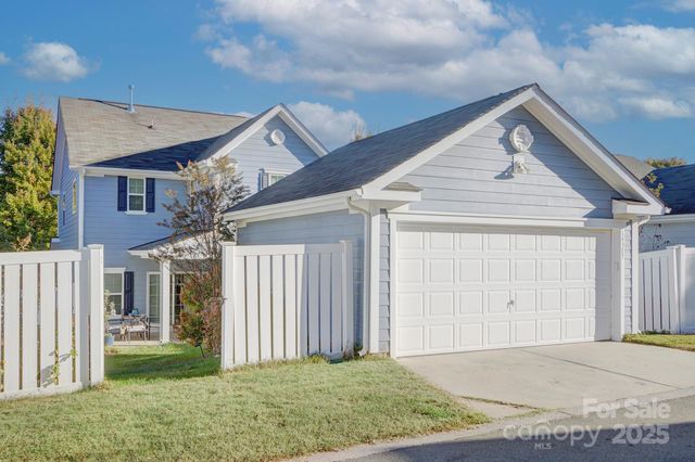 14307 Holly Springs Drive, Huntersville, NC 28078