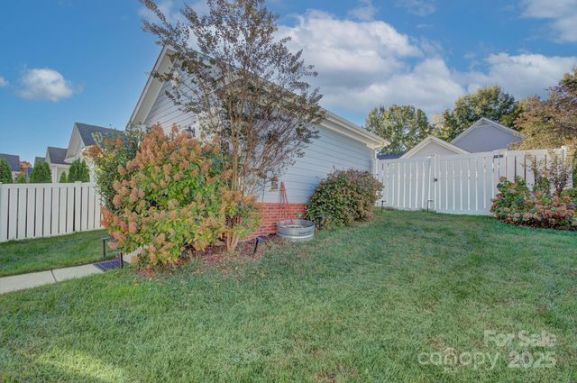 14307 Holly Springs Drive, Huntersville, NC 28078