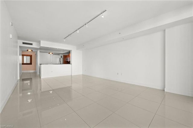 3000 Oasis Grand BLVD 1603, Fort Myers, FL 33916