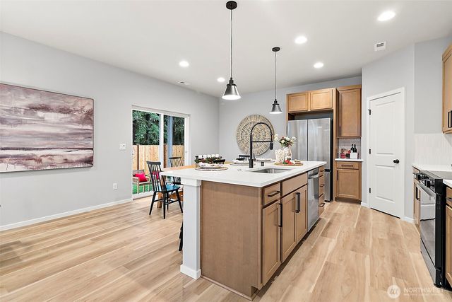 24515 111th Avenue SE, Kent, WA 98030