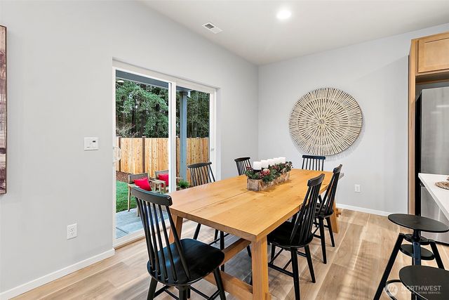 24515 111th Avenue SE, Kent, WA 98030