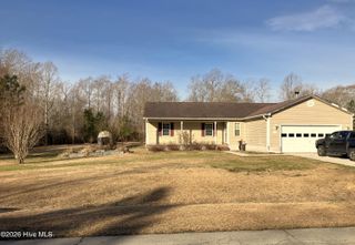 102 Poplar Ridge Road, Jacksonville, NC 28546