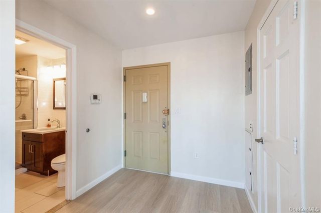 9411 65th Road 7A, Rego Park, NY 11374