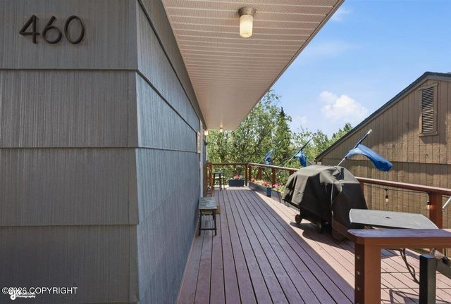 460 Vista Glen Court, Anchorage, AK 99501