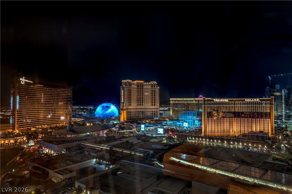 2000 Fashion Show Drive 3526, Las Vegas, NV 89109