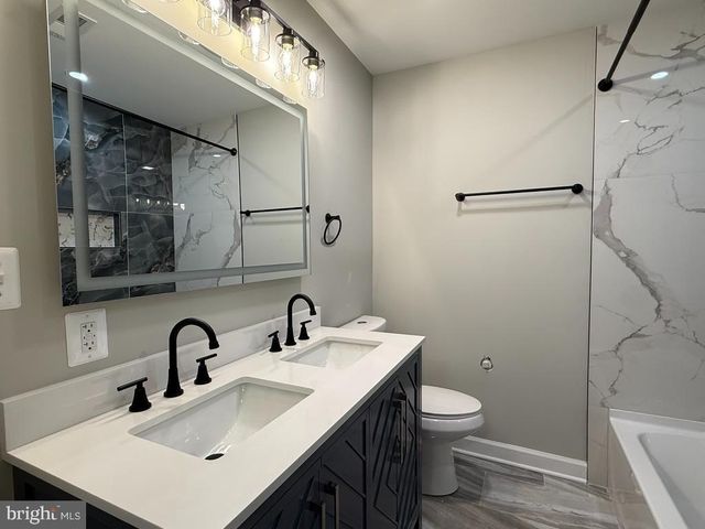 1604 CHARLOTTE AVE, Baltimore, MD 21224