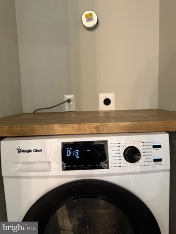 1604 CHARLOTTE AVE, Baltimore, MD 21224