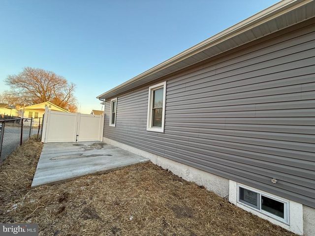 1604 CHARLOTTE AVE, Baltimore, MD 21224