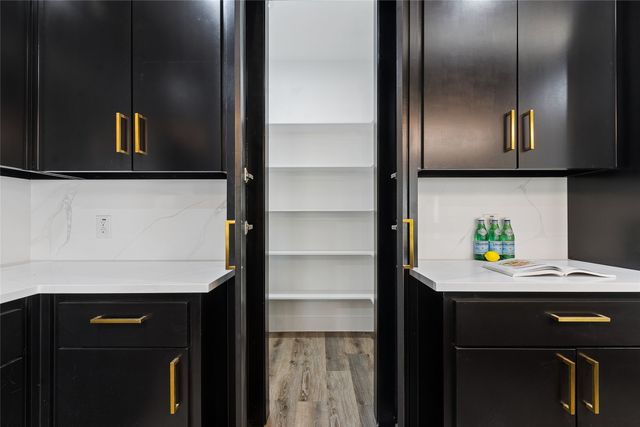 2939 Alaska Avenue, Dallas, TX 75216