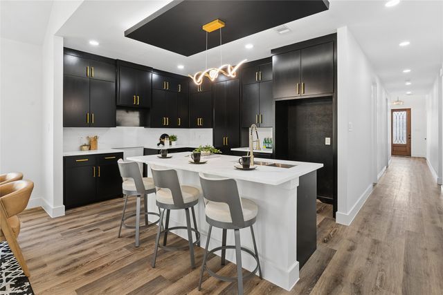 2939 Alaska Avenue, Dallas, TX 75216