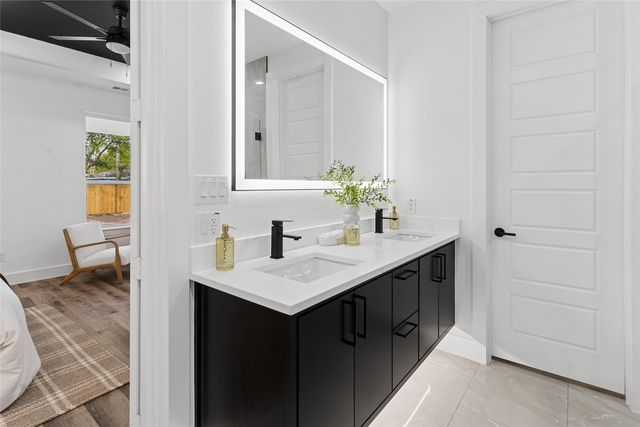 2939 Alaska Avenue, Dallas, TX 75216