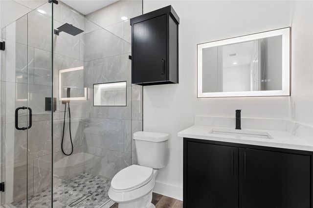 2939 Alaska Avenue, Dallas, TX 75216