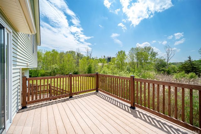 20 Lime Ridge Road, Poughquag, NY 12570