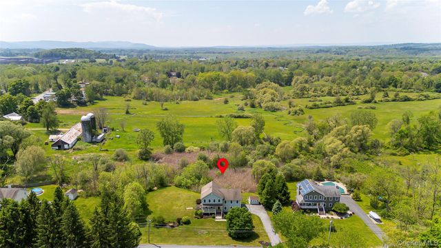 20 Lime Ridge Road, Poughquag, NY 12570