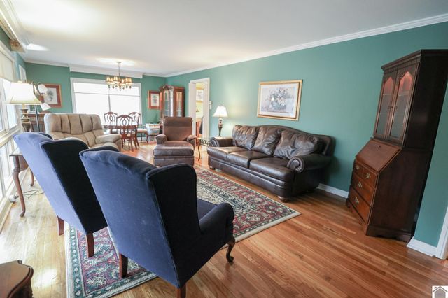 275 Country Club Lane, Paducah, KY 42001