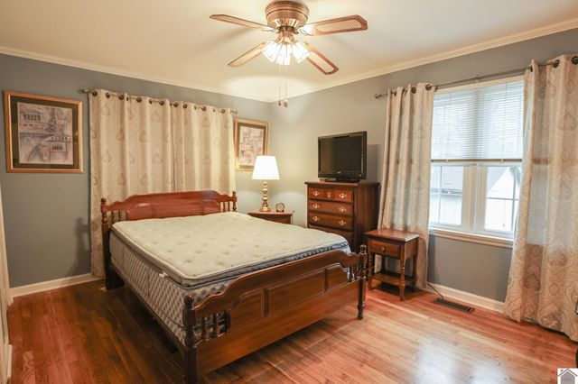 275 Country Club Lane, Paducah, KY 42001