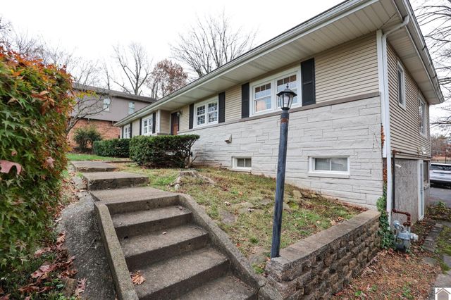 275 Country Club Lane, Paducah, KY 42001