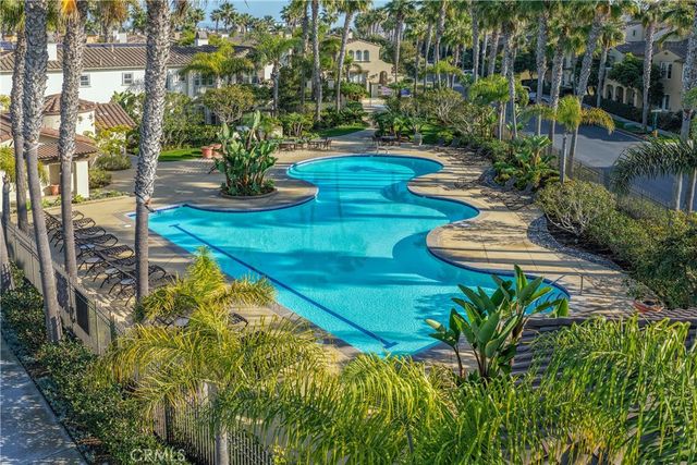 7988 Aldea, Huntington Beach, CA 92648