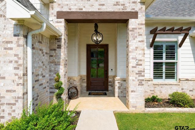 226 Sunnys Halo Blvd, Bullard, TX 75757