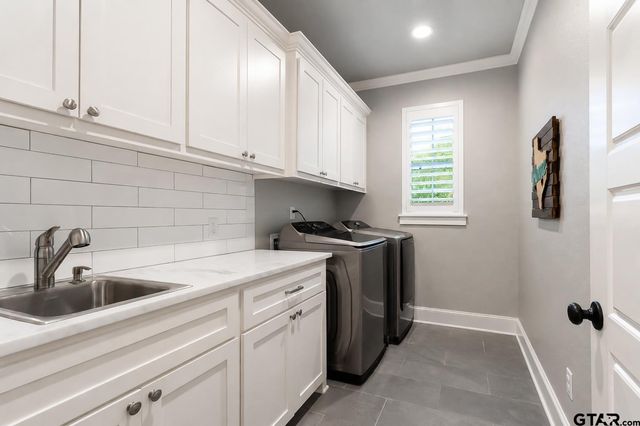 226 Sunnys Halo Blvd, Bullard, TX 75757