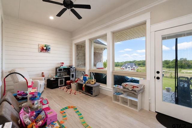 226 Sunnys Halo Blvd, Bullard, TX 75757