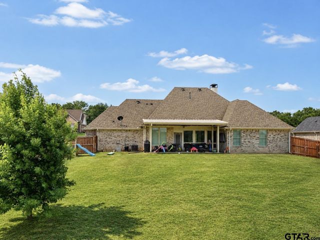 226 Sunnys Halo Blvd, Bullard, TX 75757