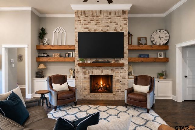 226 Sunnys Halo Blvd, Bullard, TX 75757