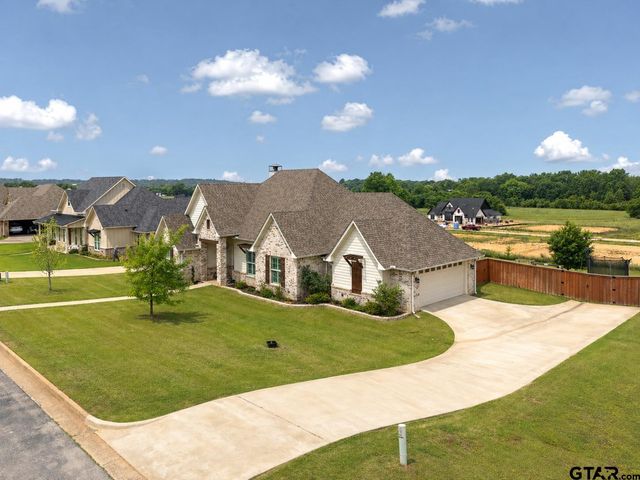 226 Sunnys Halo Blvd, Bullard, TX 75757