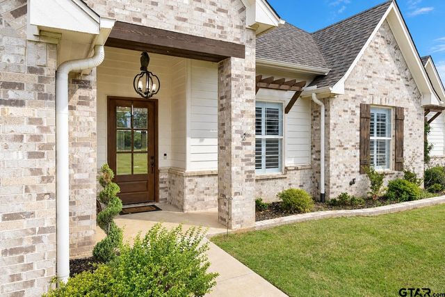 226 Sunnys Halo Blvd, Bullard, TX 75757