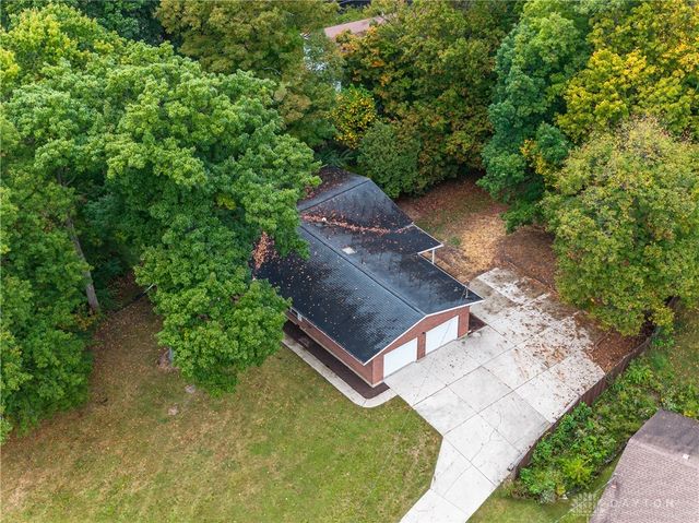 925 Spruce Drive, Springfield, OH 45504